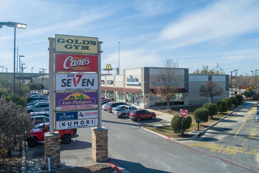 8803 Highway 151, San Antonio, TX à vendre - Photo du bâtiment - Image 3 de 4