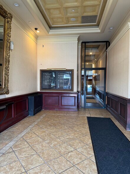 20 W Park Ave, Long Beach, NY à vendre - Photo du bâtiment - Image 2 de 29