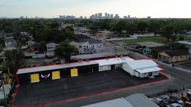 Plus de détails pour 3609 N 15th St, Tampa, FL - Local d'activités à louer