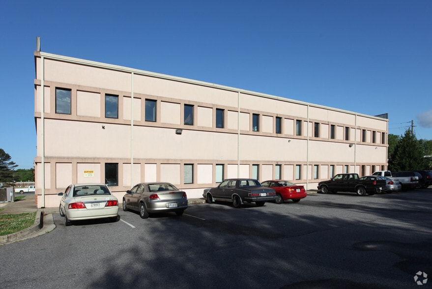 1440 N Chase St, Athens, GA à louer - Photo du bâtiment - Image 2 de 8