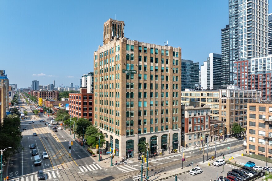 119 Spadina Ave, Toronto, ON à louer - Photo du bâtiment - Image 1 de 33