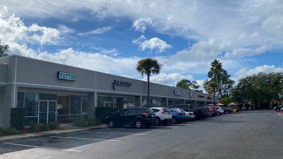 8380 Baymeadows Rd, Jacksonville, FL for lease - Building Photo - Image 2 of 15