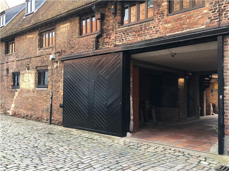 1 Kings Staithe Ln, Kings Lynn à vendre - Photo principale - Image 1 de 3