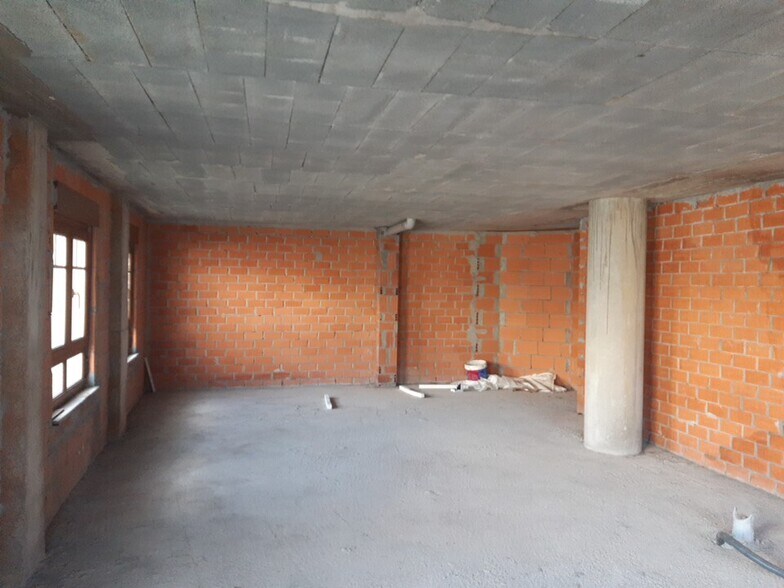 Avenida de Benito Galcerán, Viveiro, Lugo à vendre - Photo du bâtiment - Image 3 de 10