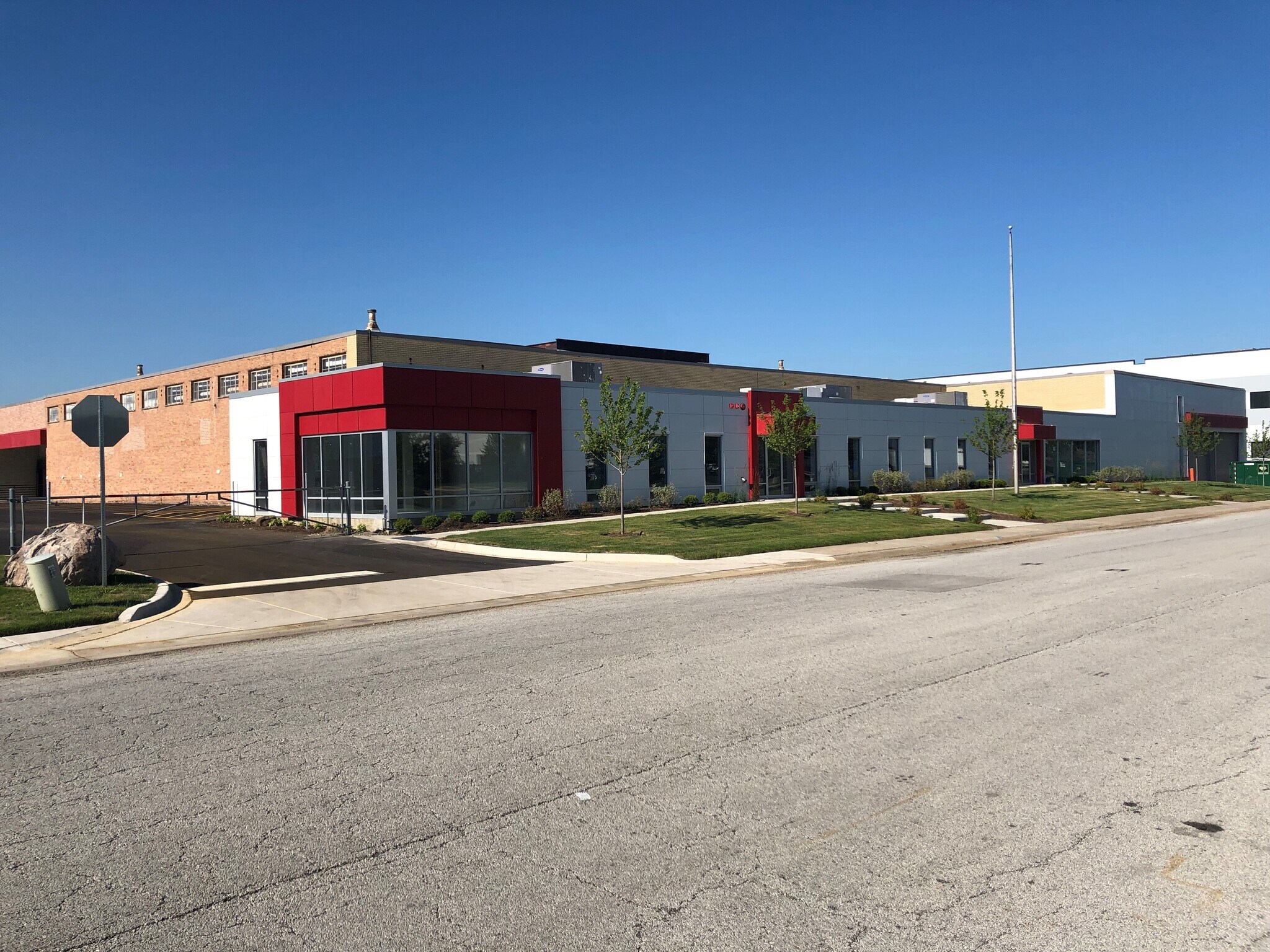 2101 Arthur Ave, Elk Grove Village, IL for lease Primary Photo- Image 1 of 2