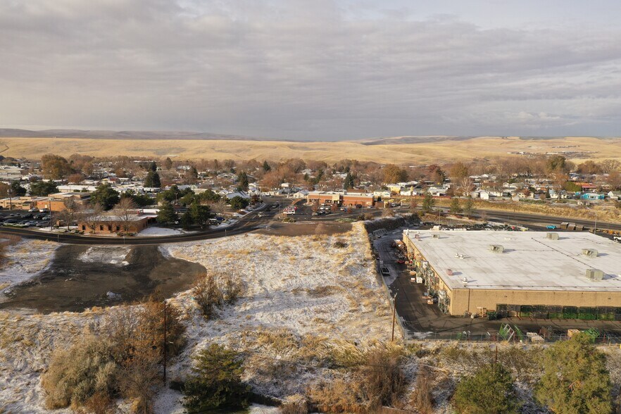 SW 30th Street, Pendleton, OR à vendre - Photo du bâtiment - Image 2 de 15