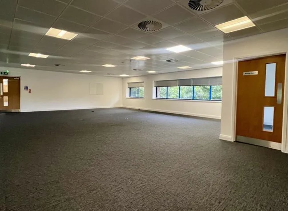 Millburn Hill Rd, Coventry for lease Interior Photo- Image 1 of 2