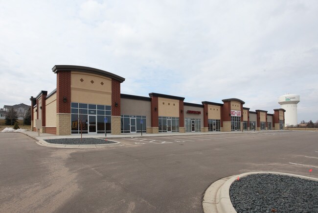 Plus de détails pour 11565 Theatre Dr, Champlin, MN - Commerce de détail à louer