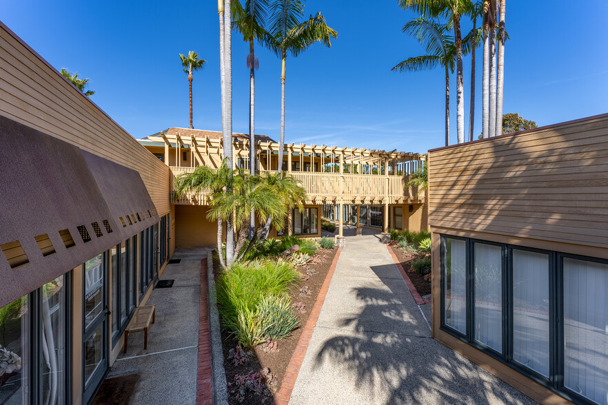 2002 Jimmy Durante Blvd, Del Mar, CA for lease - Building Photo - Image 1 of 11