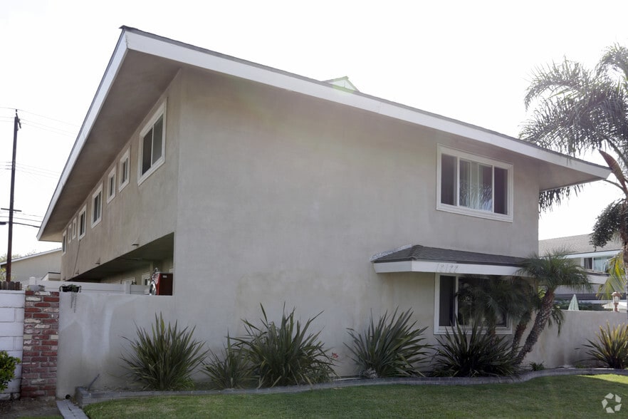 12122 Bailey St, Garden Grove, CA for sale - Building Photo - Image 2 of 4