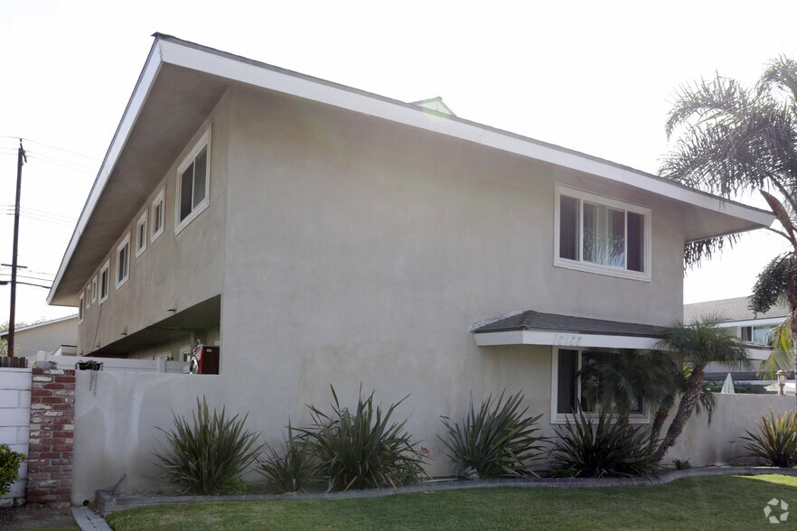 12122 Bailey St, Garden Grove, CA à vendre - Photo du bâtiment - Image 2 de 4