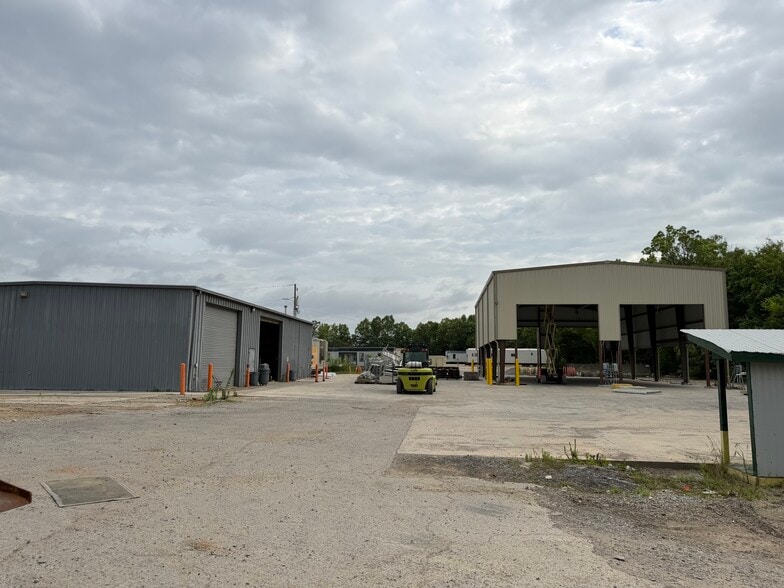 3502 E Governor John Sevier Hwy, Knoxville, TN for lease - Building Photo - Image 3 of 8