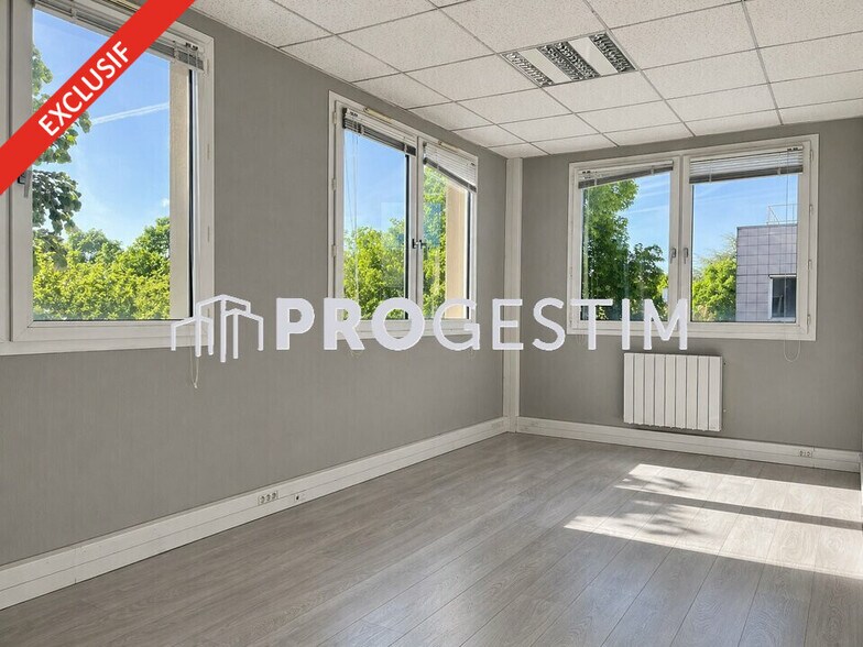 Office in Chenôve for sale - Interior Photo - Image 1 of 20