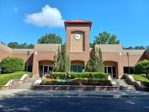 1255 Lakes Pky, Lawrenceville, GA for lease Building Photo- Image 1 of 3