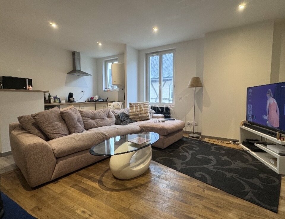 Boulevard De Juranville, Bourges for sale Interior Photo- Image 1 of 4