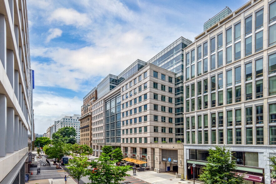 1625 Eye St NW, Washington, DC for lease - Building Photo - Image 2 of 16