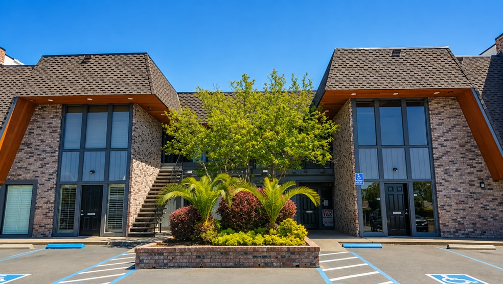 7610-7628 Auburn Blvd, Citrus Heights portfolio of 3 properties for sale on LoopNet.ca - Building Photo - Image 1 of 10