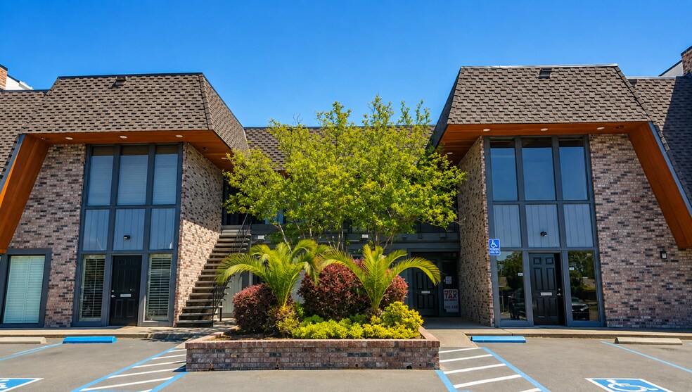 7610-7628 Auburn Blvd, Citrus Heights portefeuille de 3 propriétés à vendre sur LoopNet.ca - Photo du bâtiment - Image 1 de 10