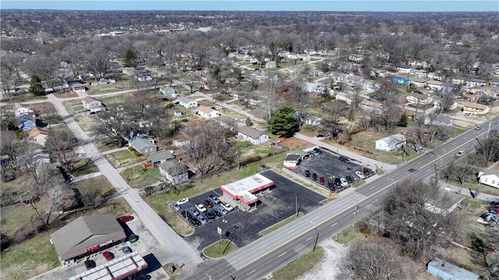 4600 N Brighton Ave, Kansas City, MO à vendre - Photo du bâtiment - Image 3 de 9