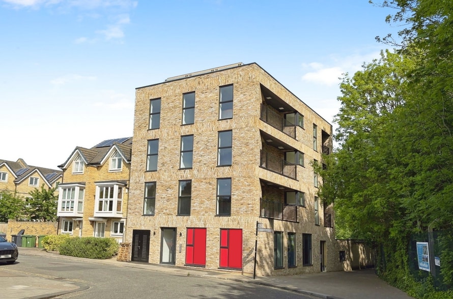 19 Springbank Rd, Londres à vendre - Photo principale - Image 1 de 4