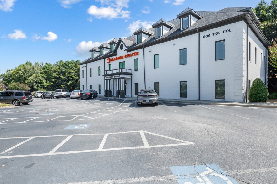 1100-1108 Hospital Dr, Stockbridge, GA à louer - Photo du bâtiment - Image 2 de 21