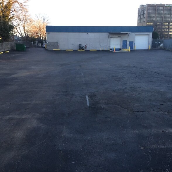 65 River St, New Rochelle, NY for lease - Building Photo - Image 3 of 7