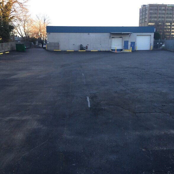 65 River St, New Rochelle, NY à louer - Photo du bâtiment - Image 3 de 7