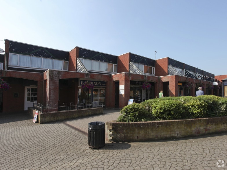 Southgate, Sleaford for lease - Building Photo - Image 3 of 12