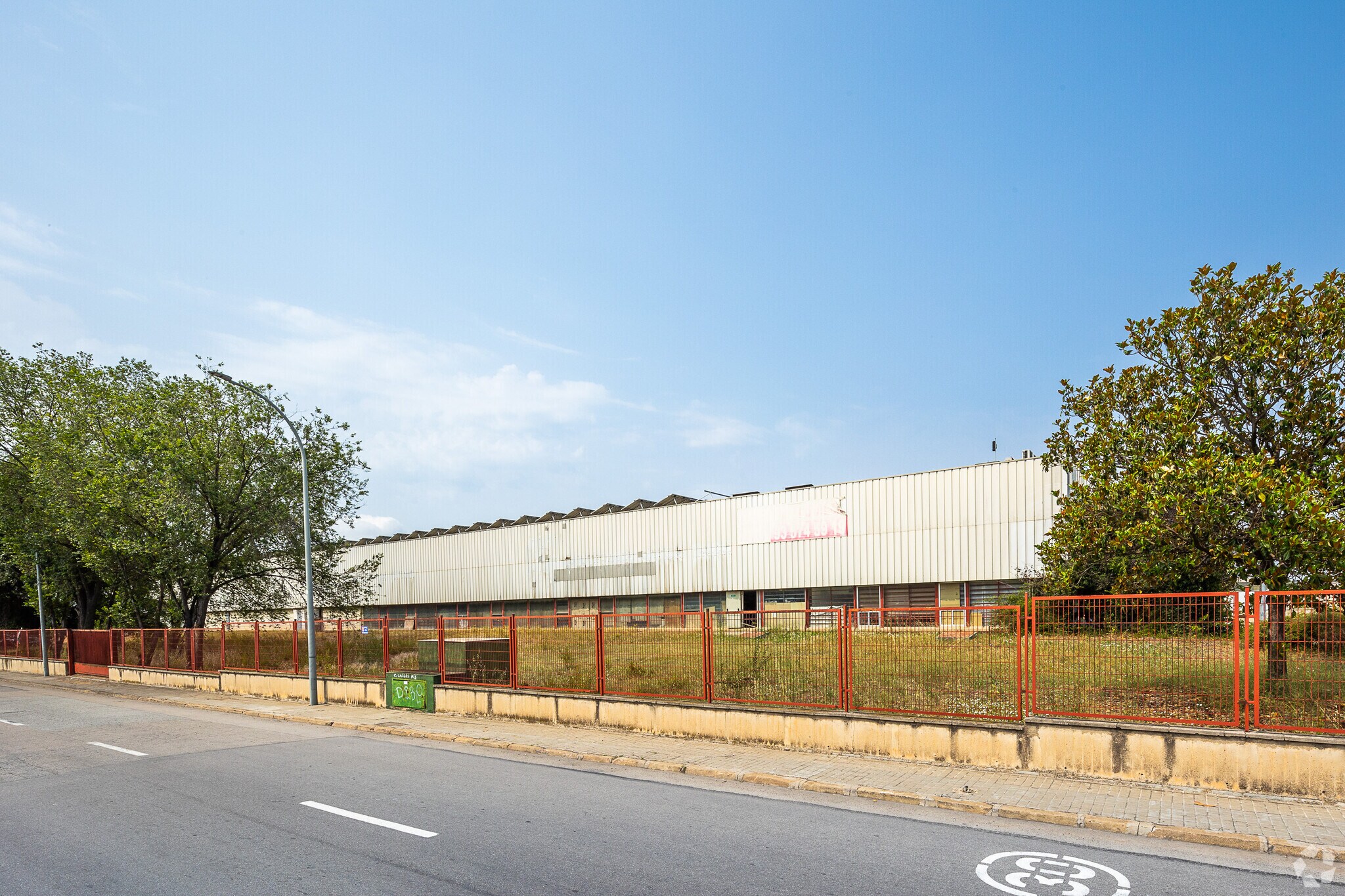 Bureau dans Santa Perpètua de Mogoda, Barcelona à louer Photo principale- Image 1 de 4