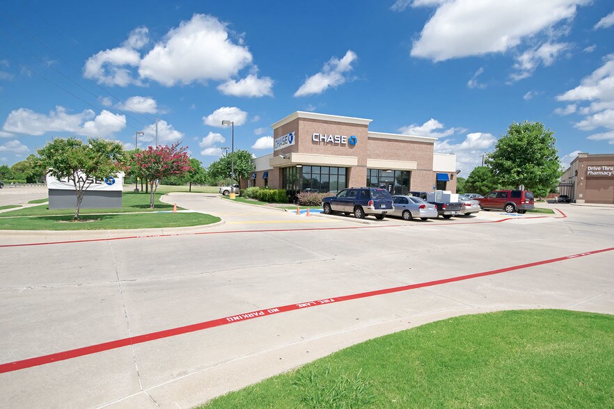 2601-2655 Arapaho Rd, Garland, TX à louer - Photo du bâtiment - Image 2 de 2