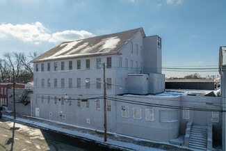 Plus de détails pour 39 Meade St, Trenton, NJ - Industriel à louer