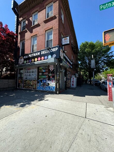293 Putnam, Brooklyn, NY à louer - Photo principale - Image 1 de 5