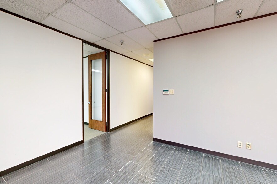 9001 Jameel Rd, Houston, TX à louer - Numérisation 3D de Matterport - Image 3 de 10