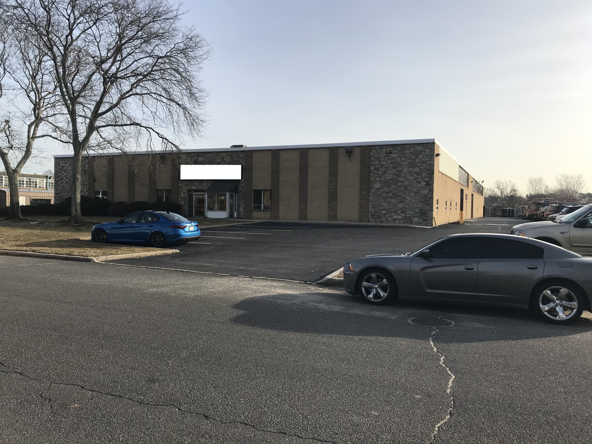 70 Mall Dr, Commack, NY for lease Primary Photo- Image 1 of 6