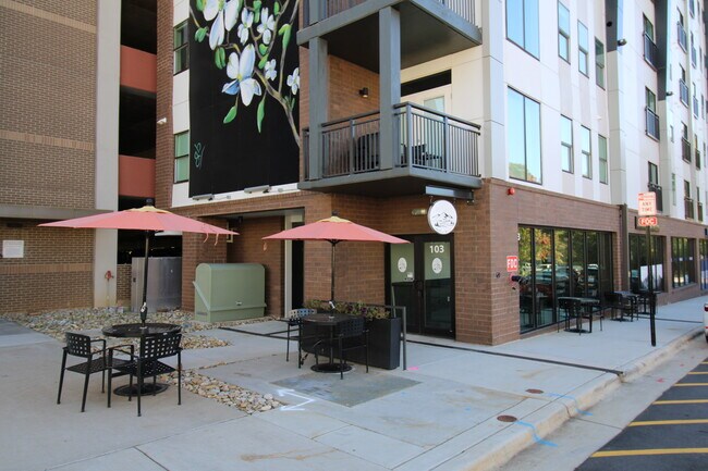 More details for 25 Barbrick Ave SW, Concord, NC - Retail for Lease