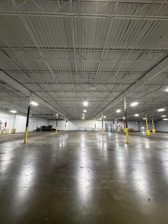 Plus de détails pour 330 Turner St, Attleboro, MA - Industriel à louer