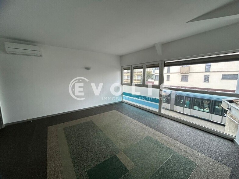 188-190 Cours Gambetta, Talence for sale - Interior Photo - Image 2 of 15