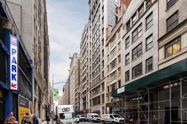 Plus de détails pour 19-21 W 36th St, New York, NY - Bureau à louer