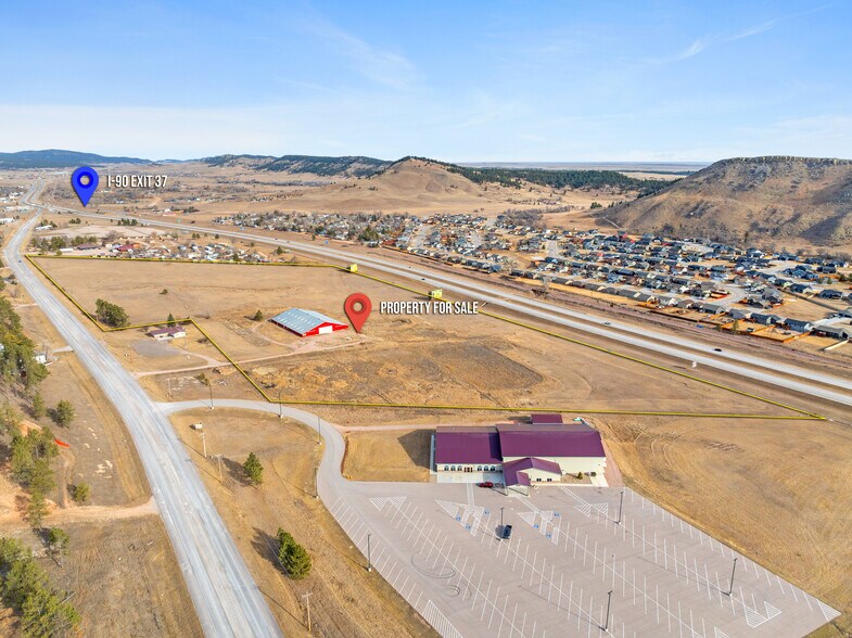 14116 Sturgis Rd, Piedmont, SD à vendre - Photo du bâtiment - Image 2 de 16