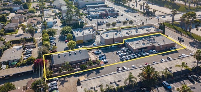 More details for 2424 Newport Blvd, Costa Mesa, CA - Retail for Lease