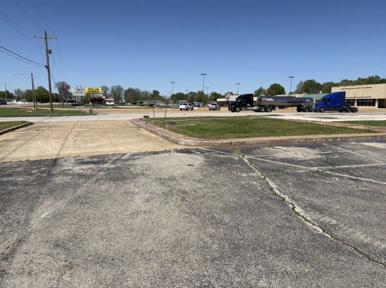800 US-67, Walnut Ridge, AR à vendre - Photo du bâtiment - Image 3 de 6