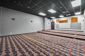 111 Peter St, Toronto, ON à louer Photo intérieure- Image 2 de 4