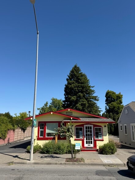 720 E Washington St, Petaluma, CA for sale - Building Photo - Image 3 of 42
