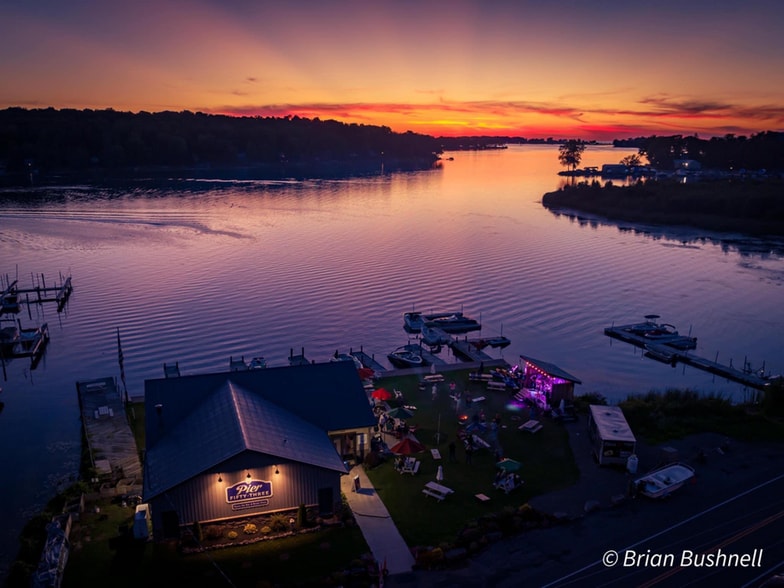 7147 Lake Bluff Rd, Wolcott, NY for sale - Building Photo - Image 2 of 17