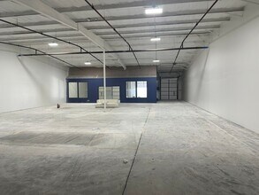 300 Race Track Rd S, Oldsmar, FL for lease Interior Photo- Image 2 of 2