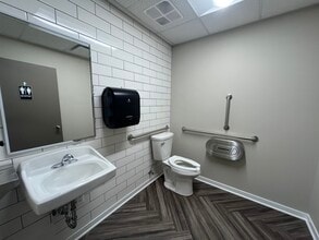 19306 Ecorse Rd, Allen Park, MI for lease Building Photo- Image 2 of 7