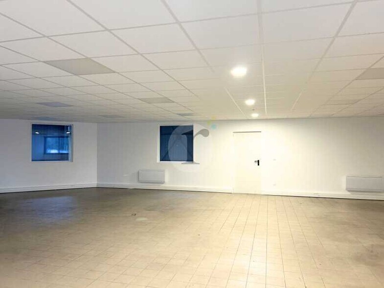 Flex in Lille for sale - Interior Photo - Image 2 of 4