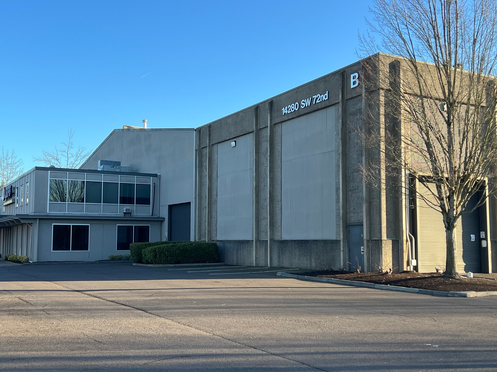 14344 SW 72nd Ave, Tigard, OR for lease Building Photo- Image 1 of 5