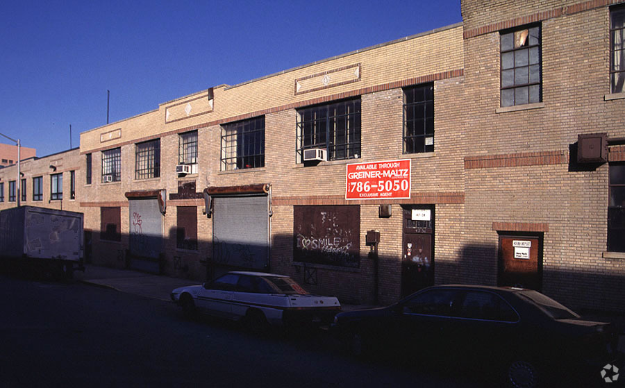 47-31 35th St, Long Island City, NY for lease - Building Photo - Image 2 of 2