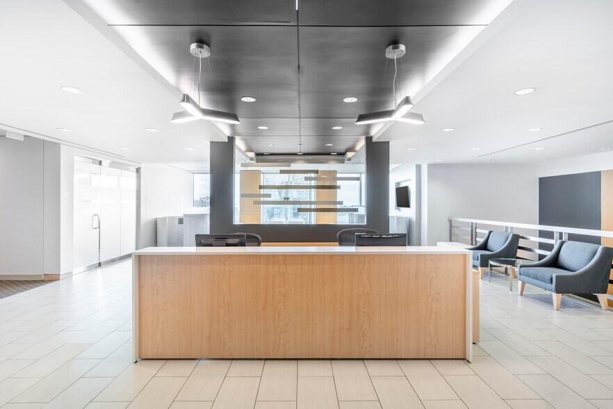 88 Queens Quay W, Toronto, ON à louer - Photo intérieure - Image 1 de 5